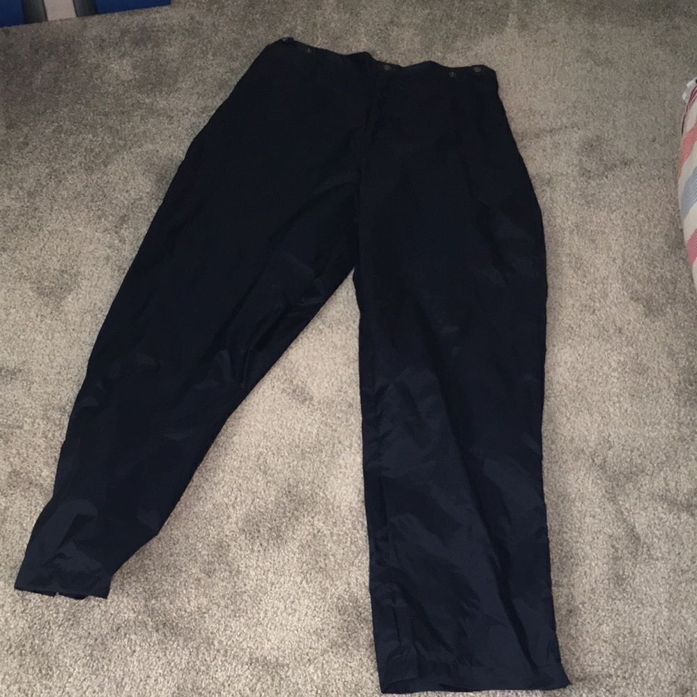 Blue acuity pullover waterproof nylon golf pants M zipper on legs don’t work